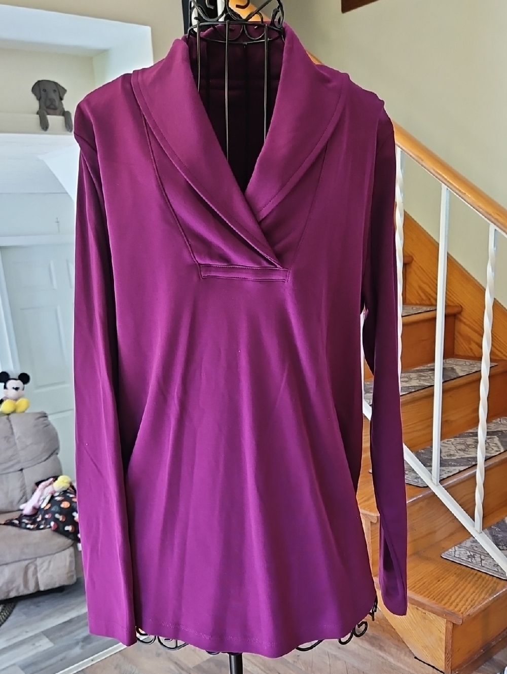 👚L.L. Bean Bright Raspberry V Neck Top